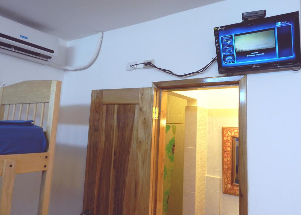 Hostal Yaku Montañita Szoba fotó
