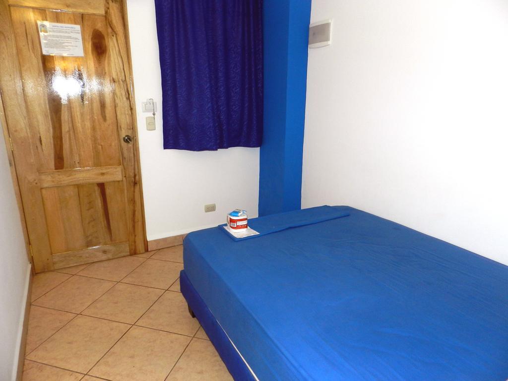 Hostal Yaku Montañita Szoba fotó