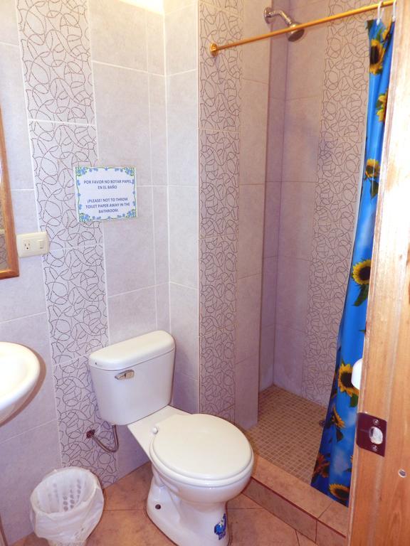 Hostal Yaku Montañita Szoba fotó