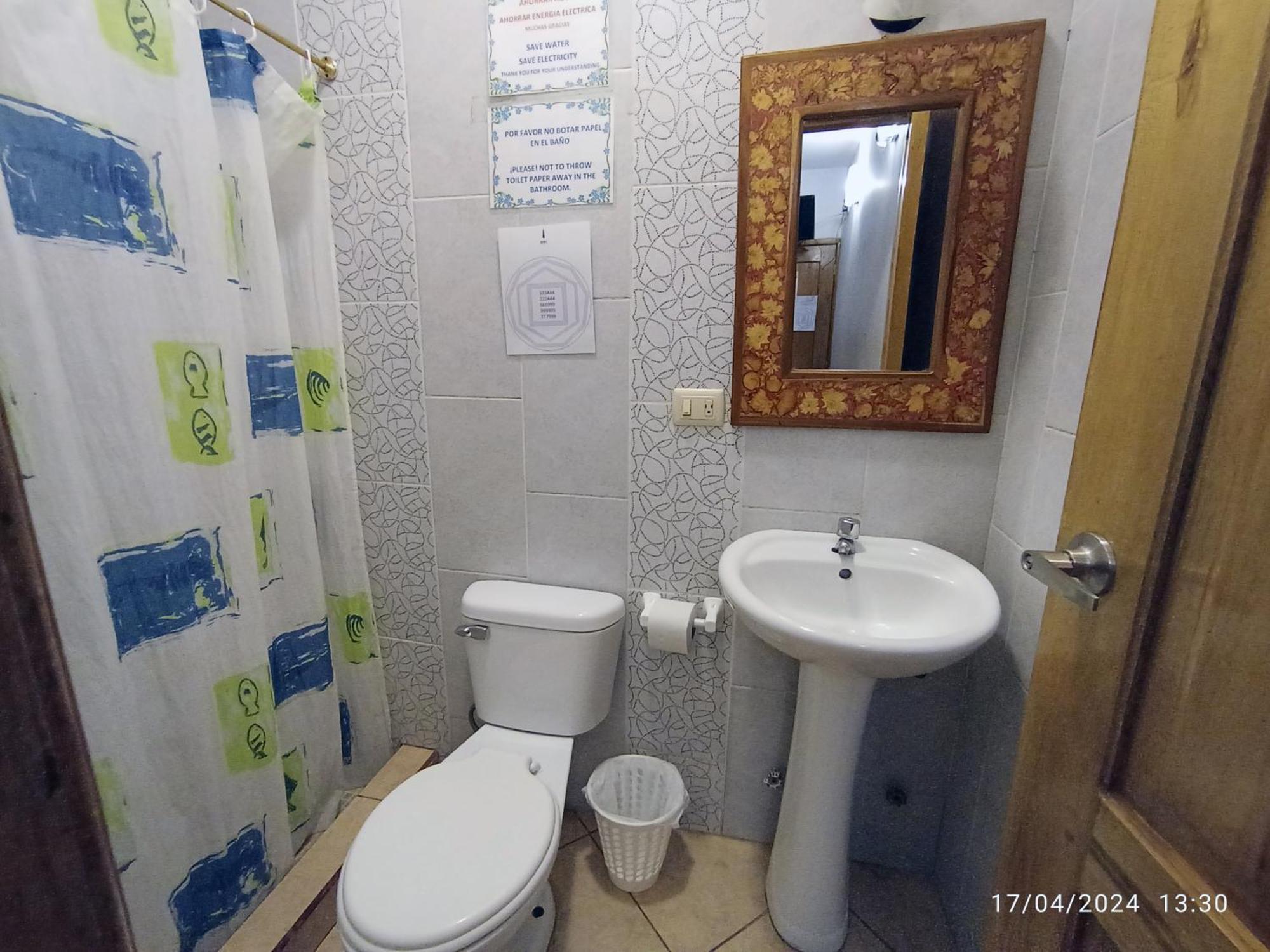 Hostal Yaku Montañita Kültér fotó